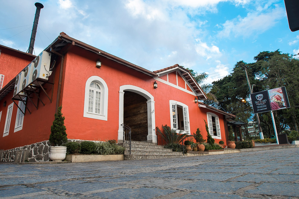 Fachada Novilho - dia